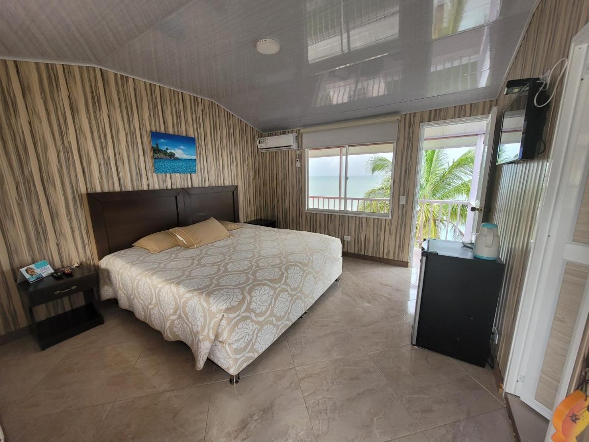 Hotel Posada Del Mar Fresh Water Bay Екстериор снимка