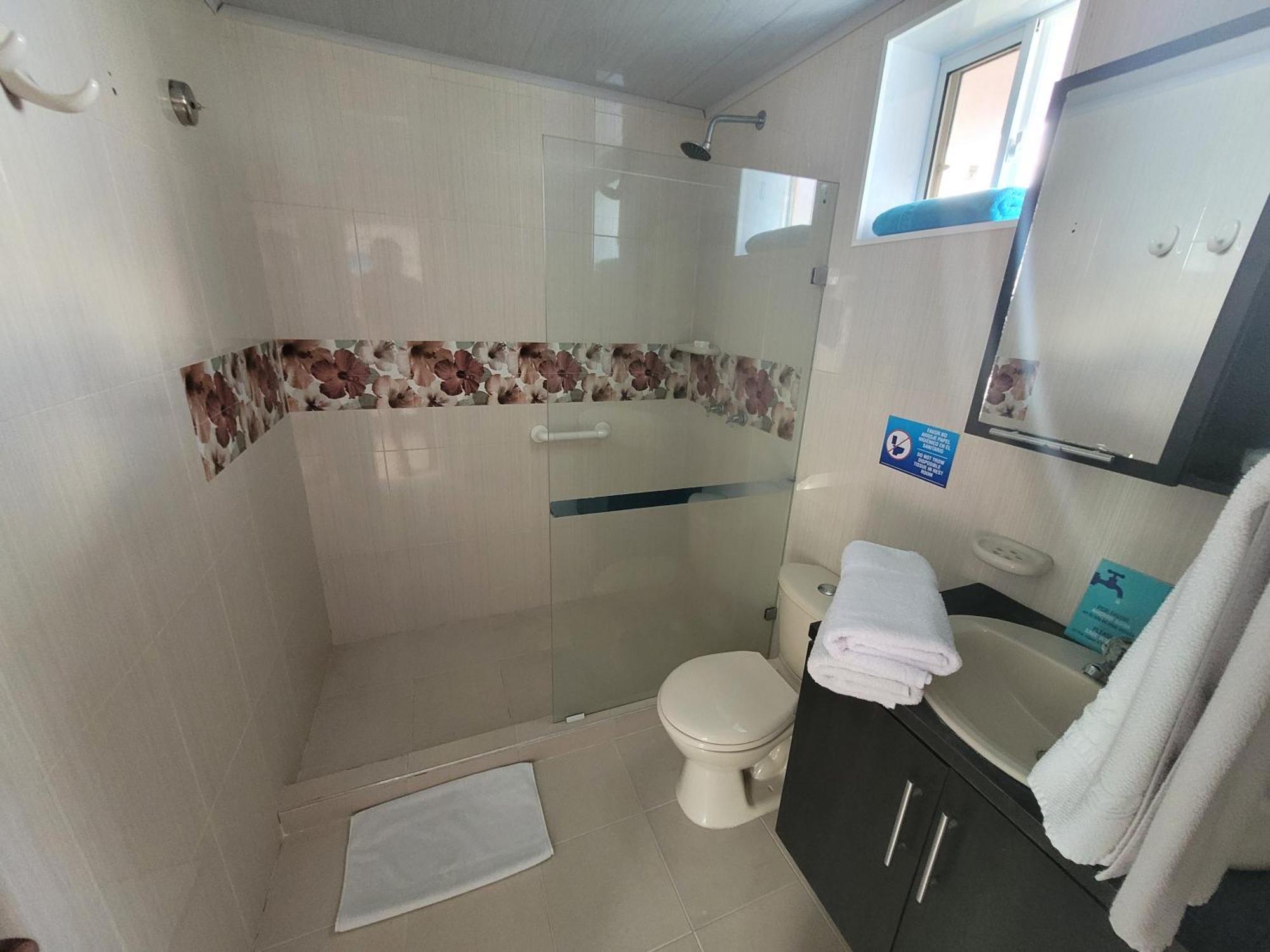 Hotel Posada Del Mar Fresh Water Bay Стая снимка